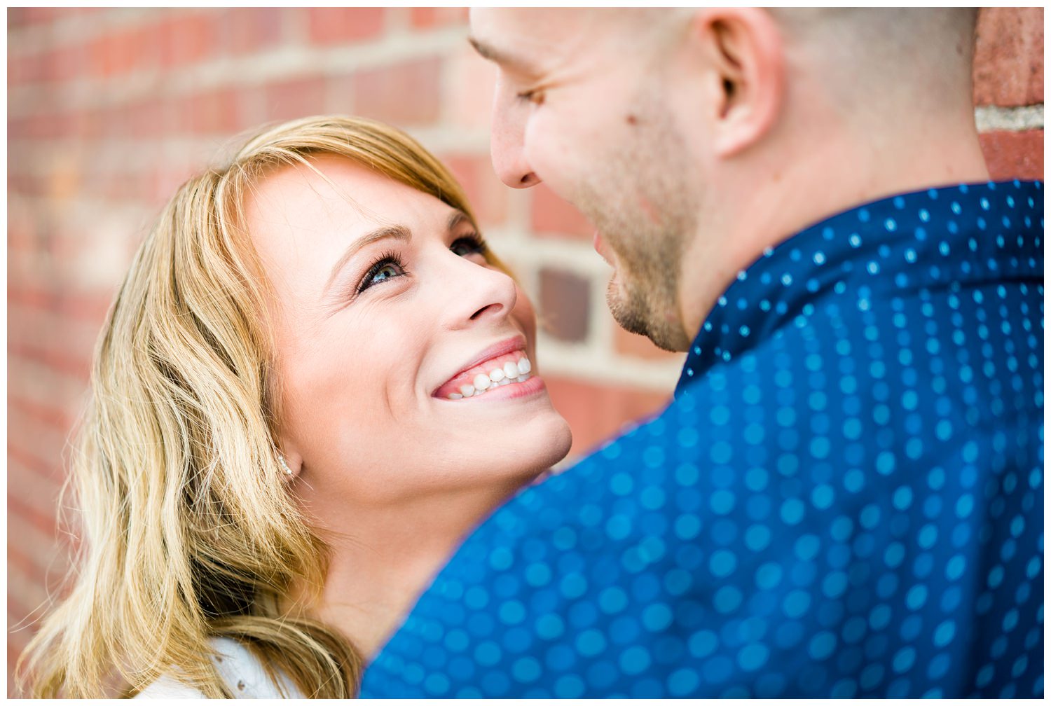 Downtown des moines engagement photography