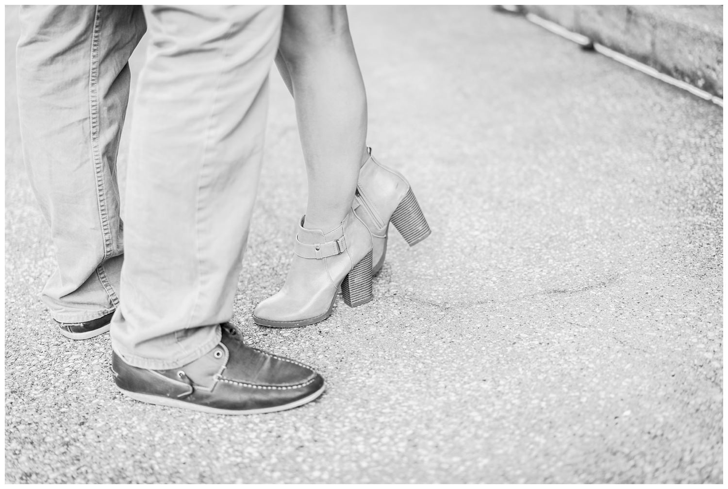 Downtown des moines engagement photography