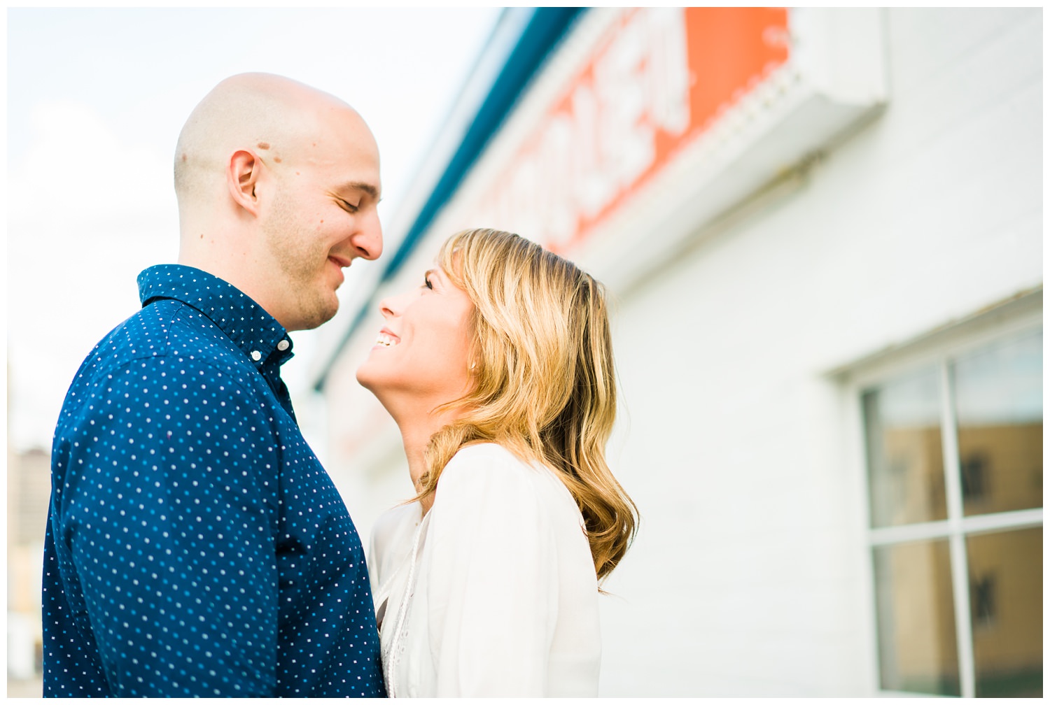 Downtown des moines engagement photography