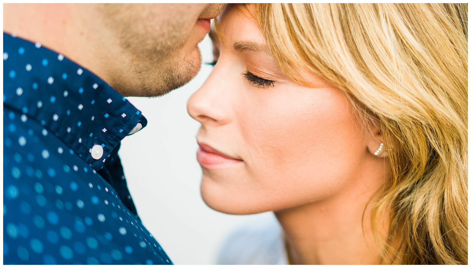 Downtown des moines engagement photography